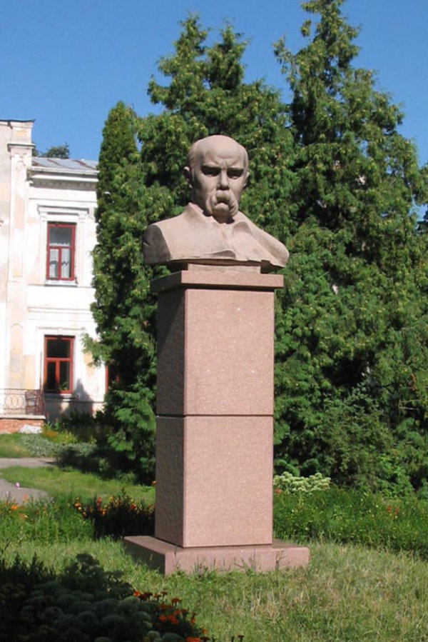 Taras Shevchenko monument in Berezova Rudka