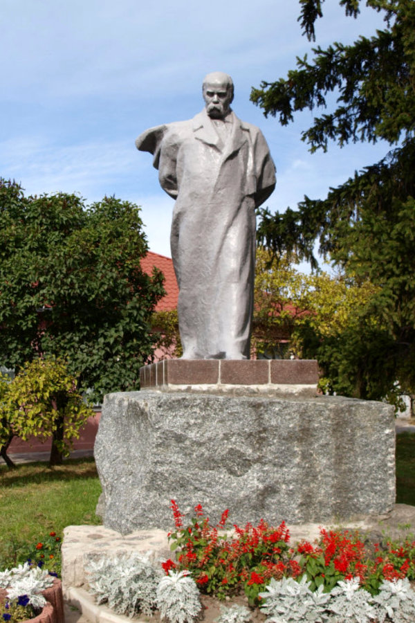 Taras Shevchenko monument in Myrhorod