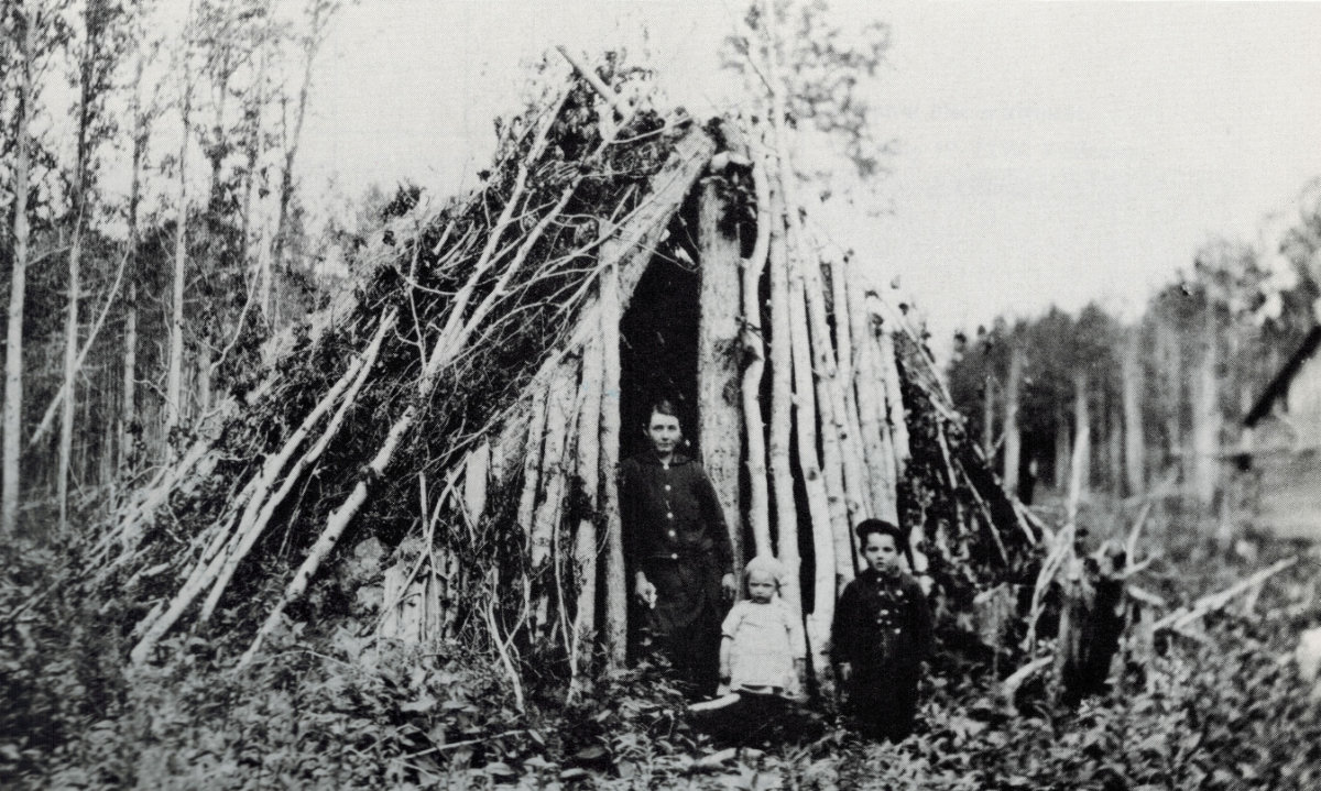 Burdei or zemlyanka (temporary, primitive shelter)
